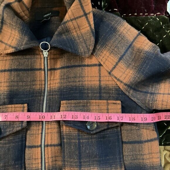 Forever 21 Fleece Plaid Jacket Womens M Full Zip Brown Blue Fall Shacket - Picture 6 of 6